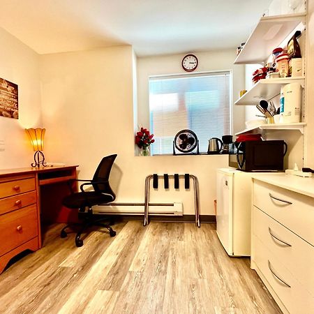 Micro Studio Apartment 10 Minutes Walk To University Of Washington Seattle Esterno foto