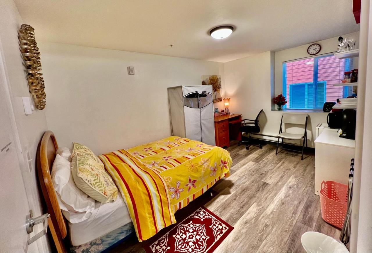 Micro Studio Apartment 10 Minutes Walk To University Of Washington Seattle Esterno foto