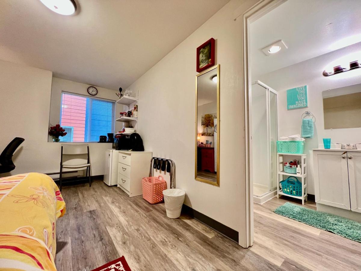 Micro Studio Apartment 10 Minutes Walk To University Of Washington Seattle Esterno foto