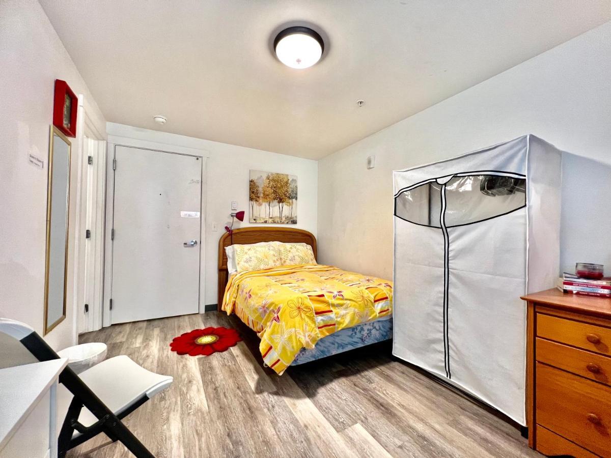 Micro Studio Apartment 10 Minutes Walk To University Of Washington Seattle Esterno foto